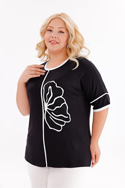 Siyezen Stylish Blouse with Oversized Stripe Detail