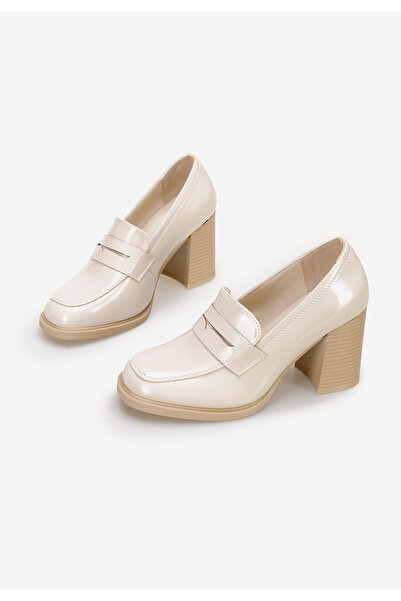 B T Shoes Béžové mokasíny na opätku Odesia