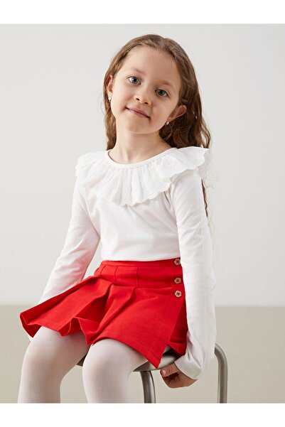 LC Waikiki تي شيرت بناتي مطرز بأكمام طويلة وياقة طفل