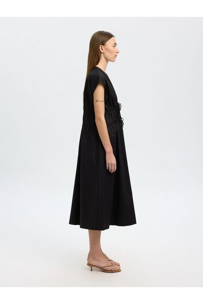 Selected Femme Midikleid Vorn gebundenes