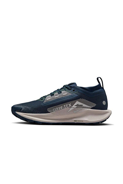 Nike Pegasus Trail 5 GORE-TEX Kadın Koşu Ayakkabısı (Dar Kalıp 1 Beden Büyük Alınız)