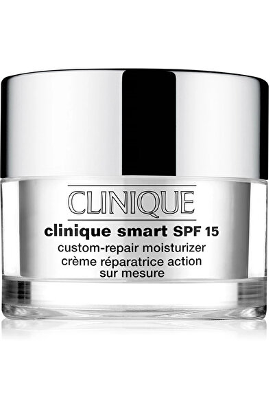 Clinique Smart SPF 15 Custom Repair–Cremă Hidratantă Anti-Îmbătrânire, Ten Mixt/Gras, 30 ml