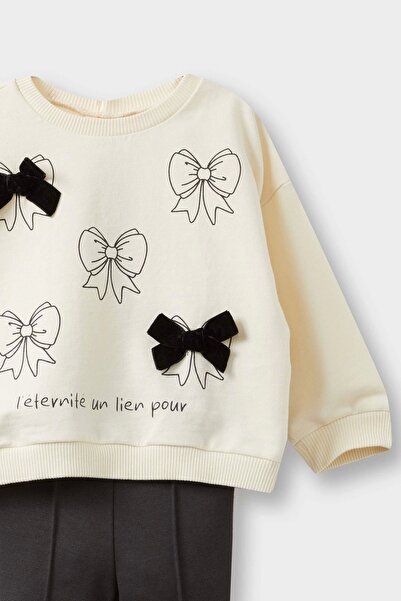 DeFacto F4857 Ekru Kız Bebek 2'li Takım Baskılı Sweatshirt İspanyol Paça Tayt
