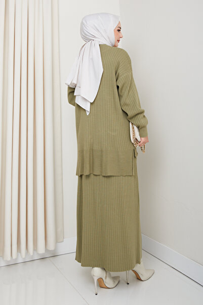 FERHEL İnce Fitiili Cep Detaylı Rahat Kalıp Kadın Tunik ve Etek Tesettür Triko Takım