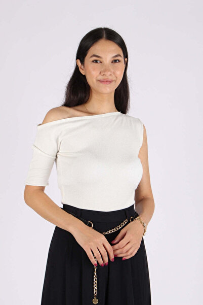 FABB Bluză albă din tricot cu detaliu pe umăr