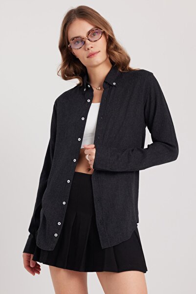 Tudors Kadın Slim Fit Düğmeli Yaka Kışlık Yün Viskon Düz Siyah Gömlek