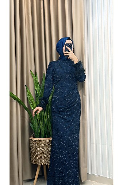 MERVE TESETTÜR Rochie de seară cu strasuri