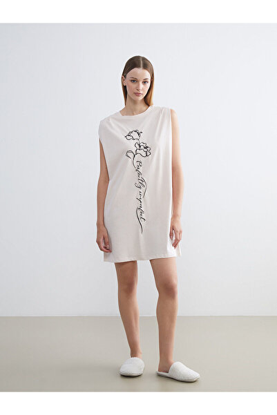 LC Waikiki LCW DREAM YENİ SEZON Bisiklet Yaka Baskılı Kadın Gecelik