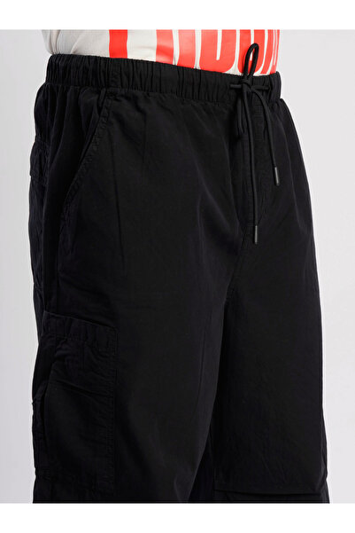 Bene Kleed By Styli Men Black Parachute Fit Cargo Trousers