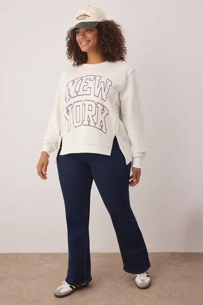 Trendyol Curve Ecru State Printed Oversize Fit Μεγάλο μέγεθος Sweasthirt TBBAW26AO00014