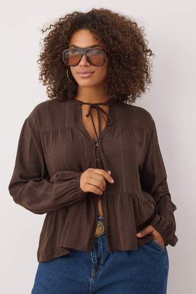 Trendyol Curve Brown Cotton Textured Fabric Lace on Sleeve Regular Normal Fit Woven Shirt Tbbaw26Ax00013