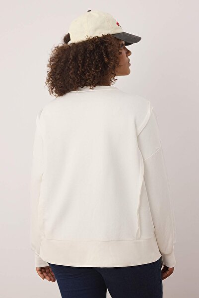 Trendyol Curve Ecru Eyalet potištěná mikina oversize/volného střihu velké velikosti TBBAW26AO00014