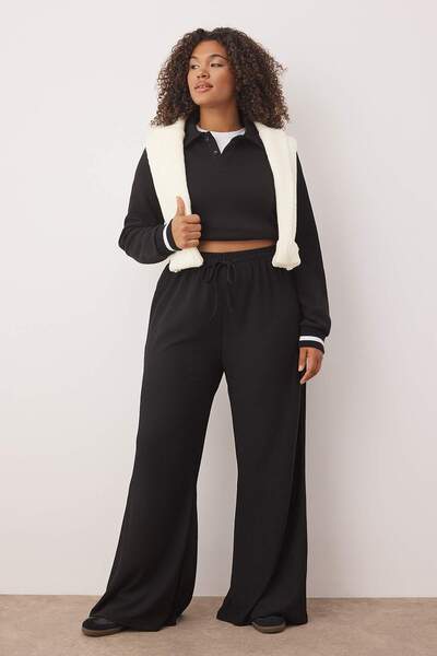 Trendyol Curve Black High Waist Wide Leg Knitted Plus Size Pants Tbbaw26Ar00011