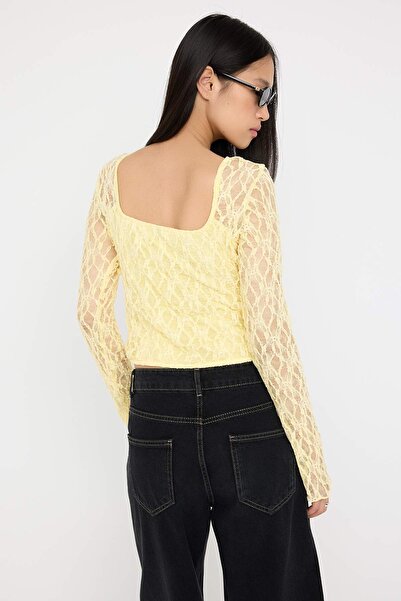 Trendyol Collection Teen Light Yellow Button Fitted/Slim Fit Lace Knitted Blouse Twoaw26Bz00016