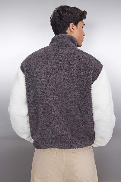 Trendyol Collection Unisex zakouřená plyšová mikina – oversize, barevný blok, stojáček, teplá Tmnaw25sw00148