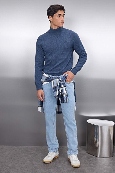 Trendyol Collection Indigo Slim Fit Wollpullover mit halbem Rollkragen und Basic-Strickpullover TMNAW21KZ1595