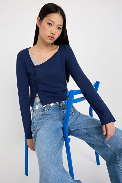 Trendyol Collection Синьо-сірий комплект з 2 предметів Асиметричний комір на ґудзиках Облягаючий еластичний трикотажний блуз TWOAW26BZ00042