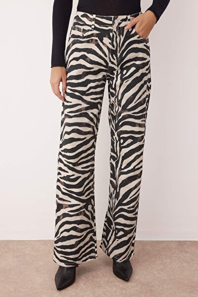 Trendyol Collection Multi-Colored Zebra Pattern High Waist Wide Leg Wide Leg Jeans Twoaw26Je00109