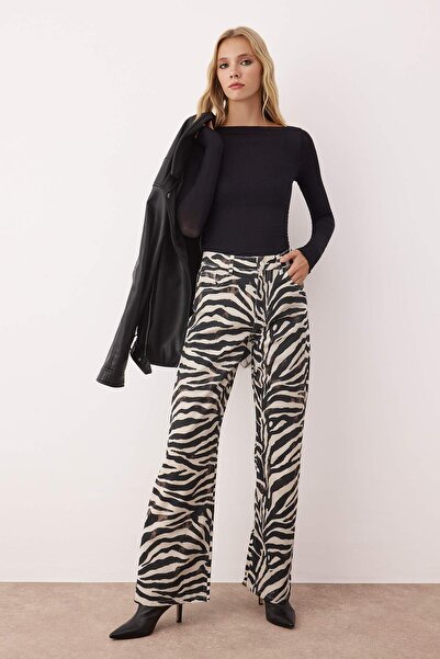 Trendyol Collection Multi-Colored Zebra Pattern High Waist Wide Leg Wide Leg Jeans Twoaw26Je00109