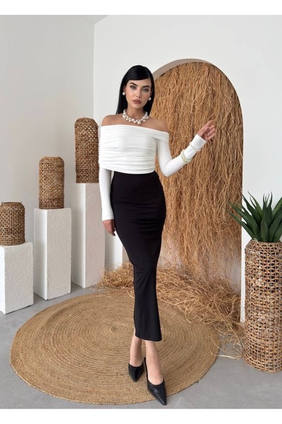 Afiş Butik Black and White Madonna Collar Draped Dress