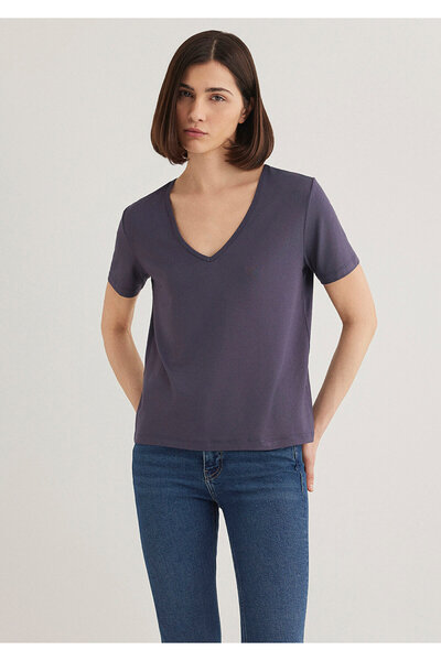 Mavi Lila Basic-T-Shirt mit V-Ausschnitt, normale Passform 1612381 -87111