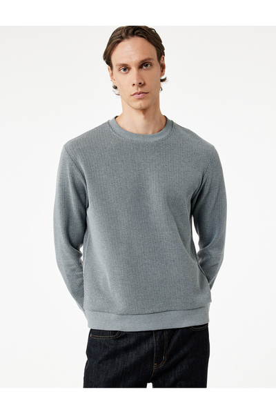 Koton Textured Long Sleeve Basic Crew Neck Sweatshirt