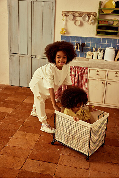 Marvy Ecru Embroidery Detailed Jogging Pants