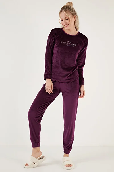 Lela Regular Fit Soft Textured Velvet Pajamas Set Pyjamas Set 6094200 W4