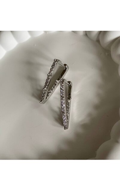 gaila design Taşlı Üçgen Gümüş Rengi Küpe