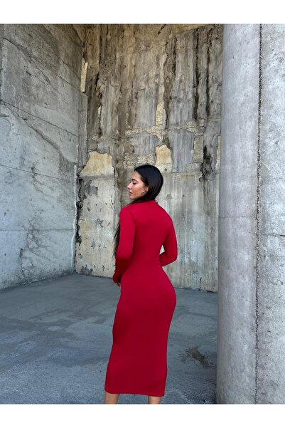 NDN STORE Rugalmas homokos szövet tüll mélyen dekoltált részletes állógallérral, hosszú ujjú, közepes hosszúságú ceruzaruha