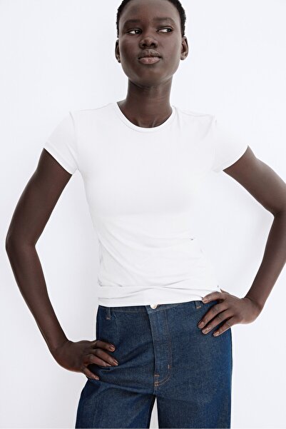 H&M Bedene Oturan Tişört