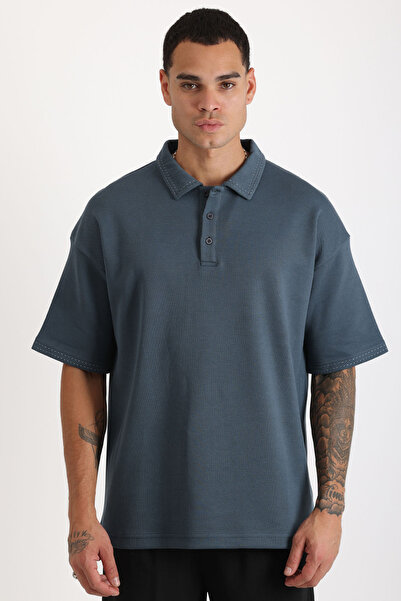 EGHO Double Pique Fabric Loose Fit Men's Polo Neck T-Shirt with Collar and Sleeve Stitching Detail