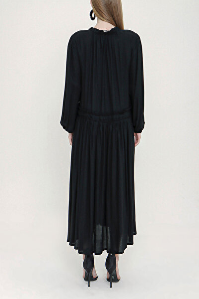 SOCIETA Pleated Loose Cut Dress 93469