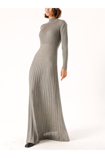 SOCIETA Gri Yüksek yakalı eteği pilili uzun triko elbise 28848