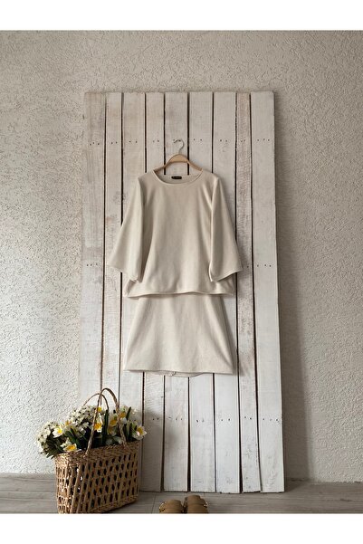 KÜÇÜĞÜM BUTİK Σετ Κρεμ κοντή μπλούζα-φούστα Stamp (BLUZ-SILVER)