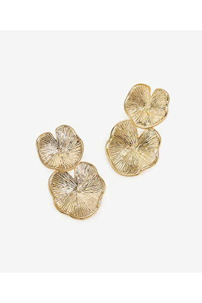 Yargıcı Dokulu Ve Çiçek Formlu Küpe