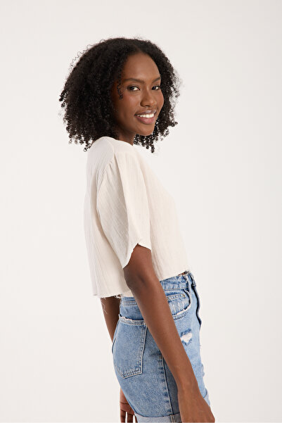 Kadın Günlük Boho Tarz Fildişi Müslin Crop Bluz Modern Rahat Üst