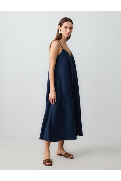 Jimmy Key Navy Blue Relaxed Cut V-Neck Strap Woven Midi Dress