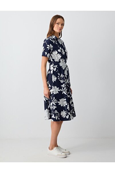 Jimmy Key Sötétkék laza szabású inggallérral rövid ujjú mintás midi ruha