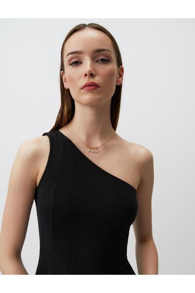 Jimmy Key Czarna lniana sukienka midi z rozcięciem na jednym ramieniu