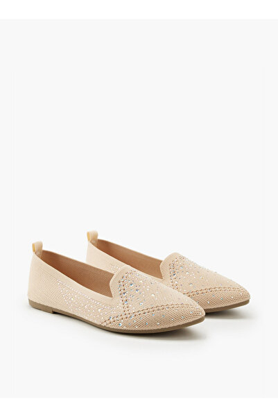 Flora Bella by Shoexpress حذاء باليرينا سهل الارتداء ومزخرف مع لسان سحب