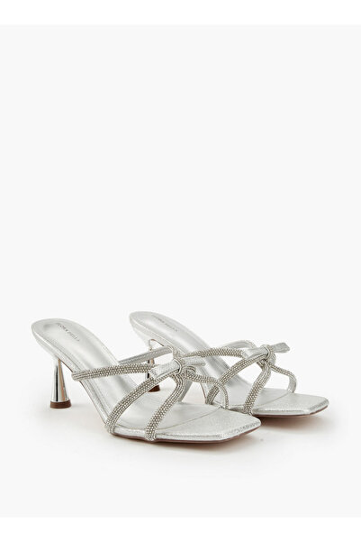 Flora Bella by Shoexpress صندل مزخرف سهل الارتداء بكعب مخروطي