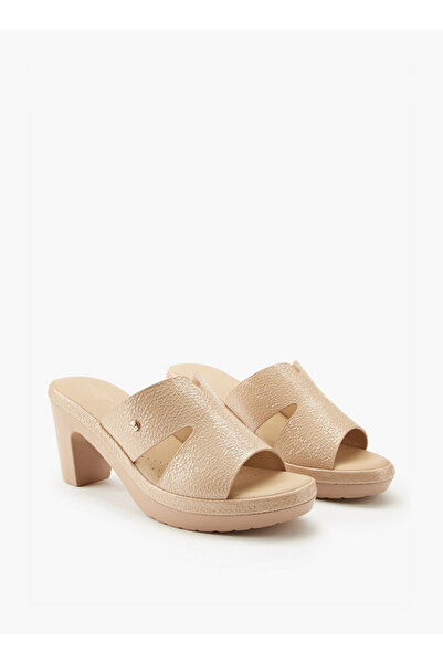 Flora Bella by Shoexpress صندل منسوج سهل الارتداء بكعب سميك