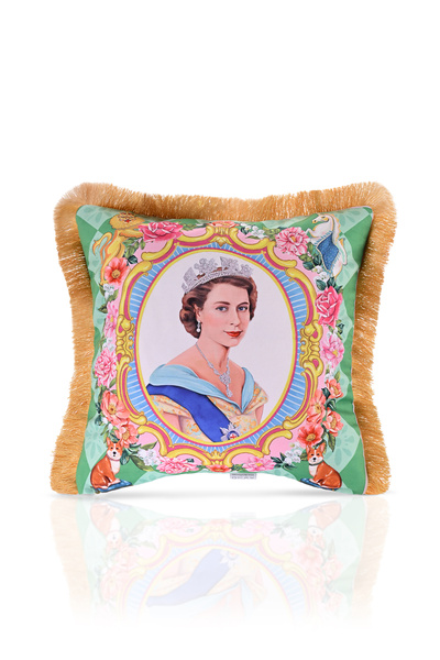 DECO Digital Printed Queen Pattern Velvet Throw Pillow - Fringed