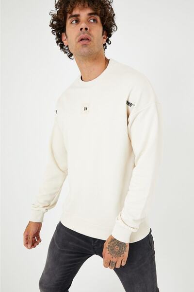 BREEZY Sırtı Kabartma Grafiti Baskılı Oversıze Taş Rengi Sweatshırt