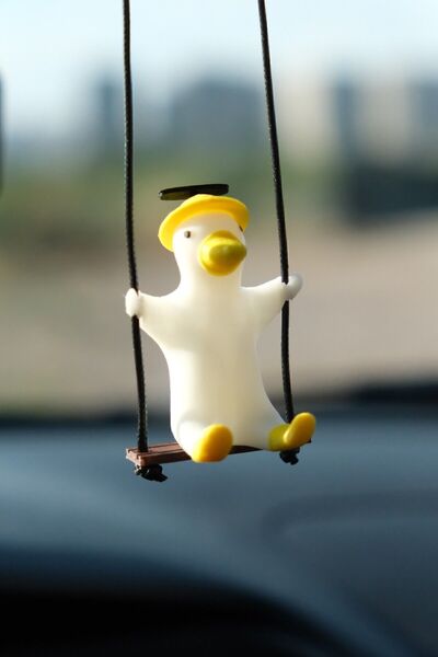 Balkhoon Şapkalı Sallanan Ördek (SARI ŞAPKA) Dikiz Aynası Süsü Araba Süsü Hediyelik Eşya