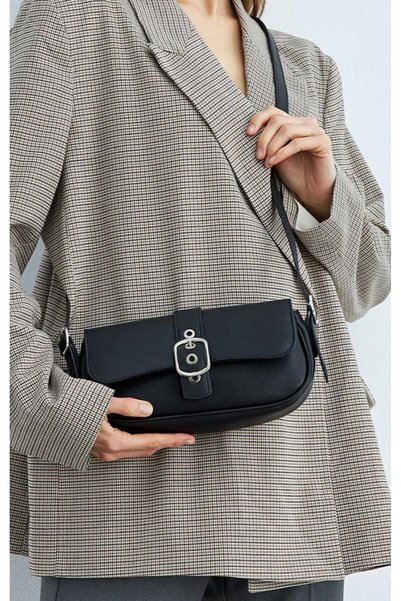Cosy Bag Black Women's Metal Buckle Detailed Baguette Bag Shoulder Bag