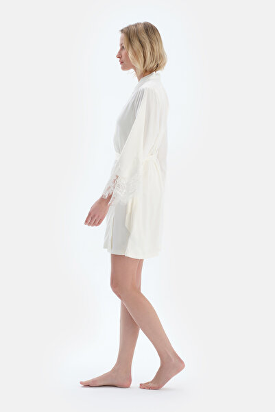 Dagi Off-White Lace Detailed Satin Bride Dressing Gown