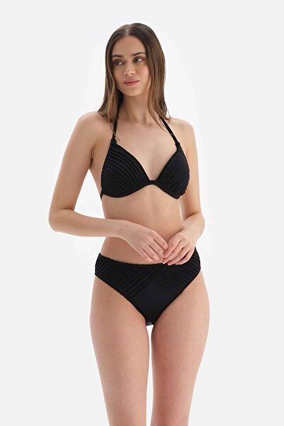 Dagi Top de bikini acoperit cu triunghi negru