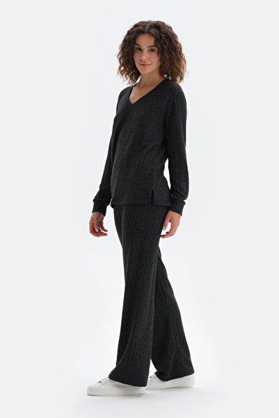 Dagi Антрацит V-подібний комір, довгі рукави, в'язаний світшот